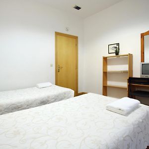 Habitación con 2 Camas Individuales